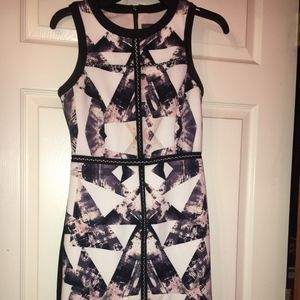 Vince Camuto Sheath Dress Size 0